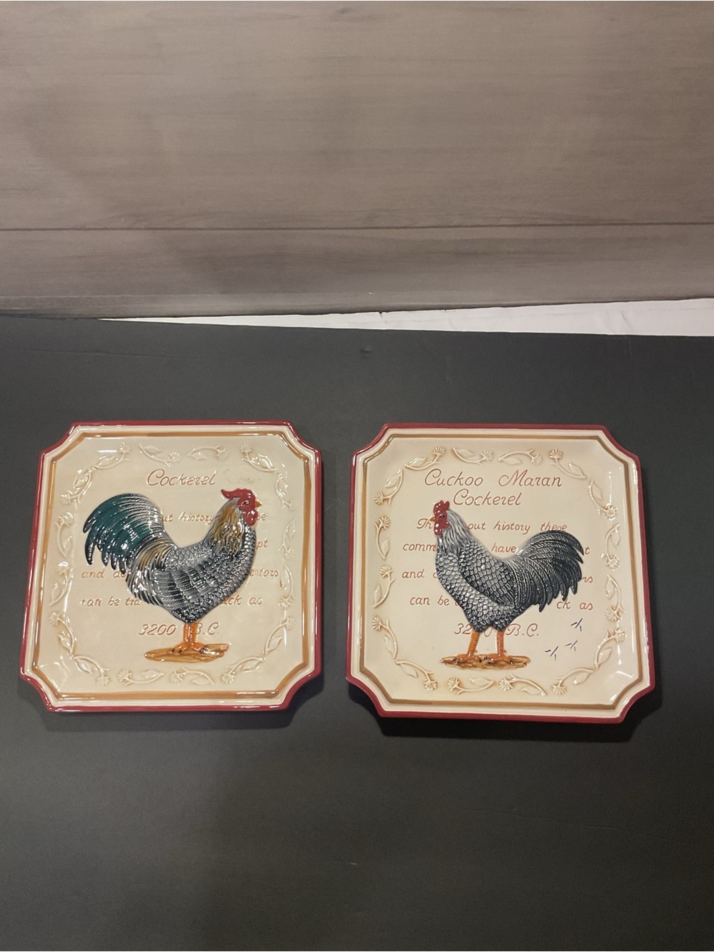 MWW Market Cream and Red Rooster Decorative Wall Plaques (Pair)